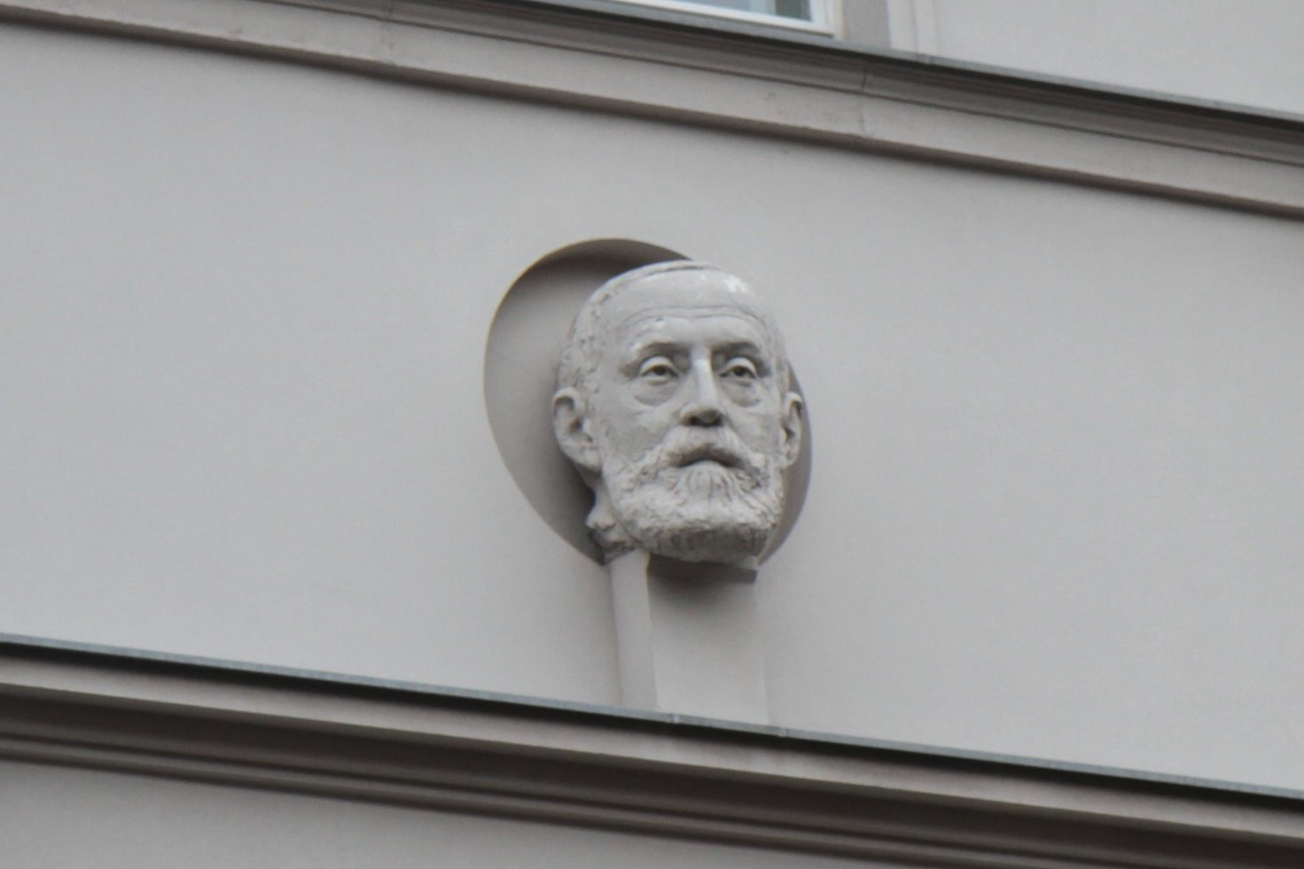 Rudolf Virchow's plaster cast head, Berlin (2).JPG